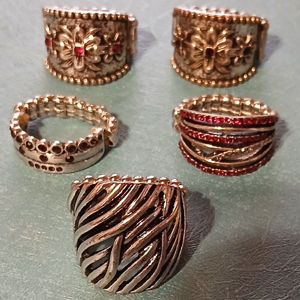 5 Red Paparazzi Rings